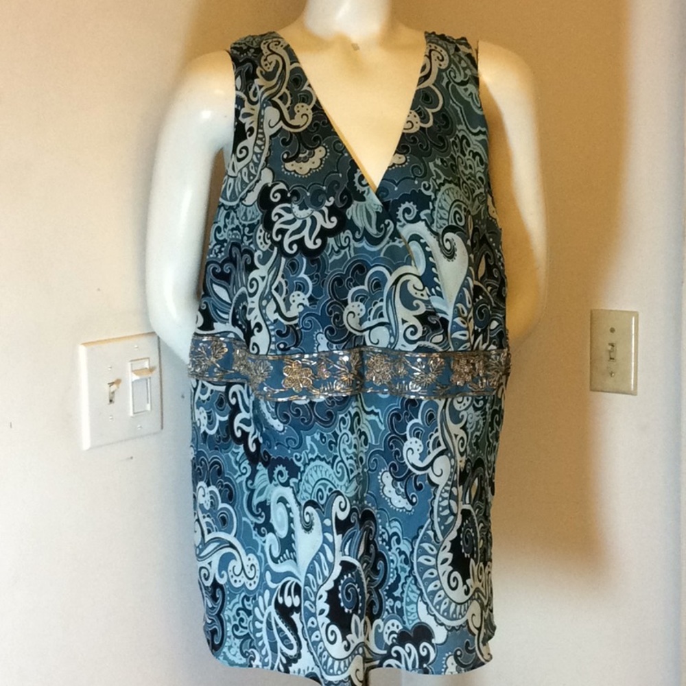 NWOT MULTI-COLORED BEADED TOP